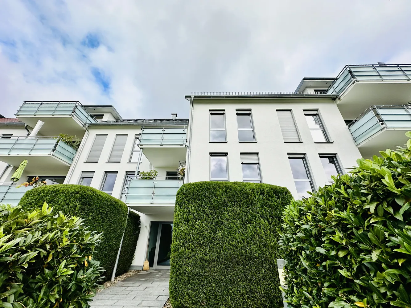 4 Zimmer Wohnung mit 119 m² in Stuttgart – Bild 2