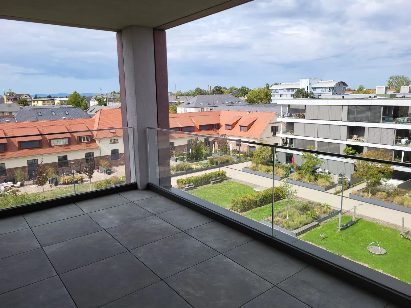 3 Zimmer Wohnung mit 141 m² in Karlsruhe – Bild 2