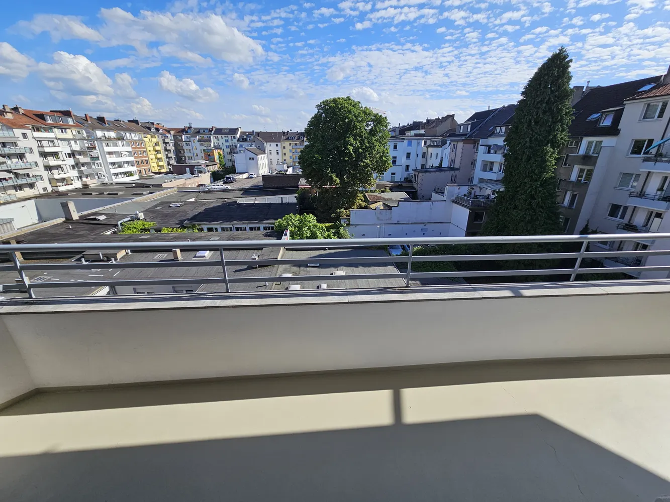 4 room apartment with 113 m² in Düsseldorf – Photo 6