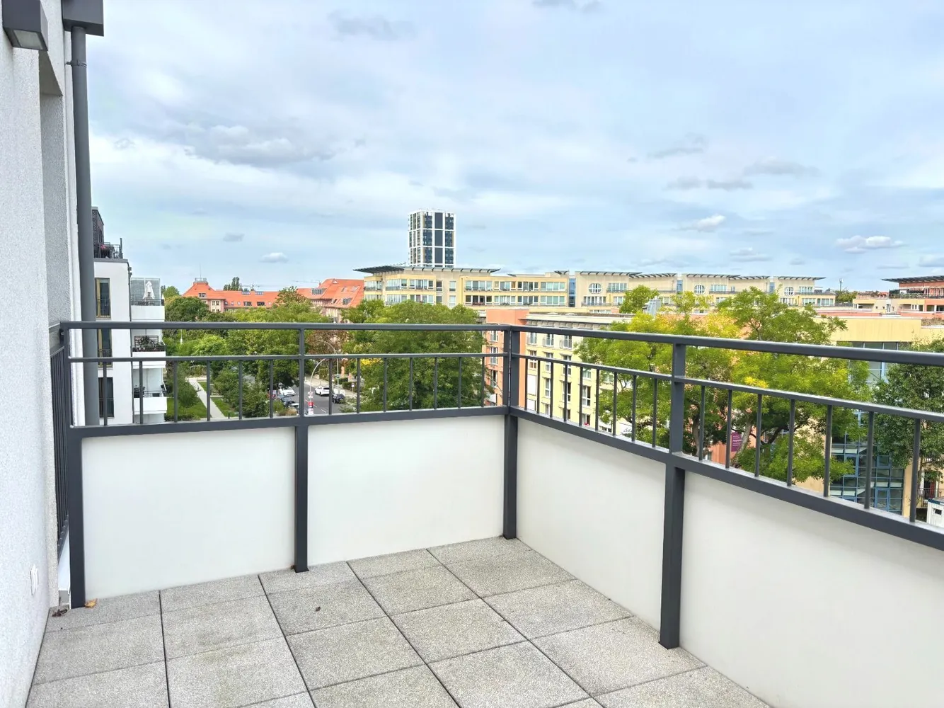 2 Zimmer Wohnung mit 57 m² in Berlin – Bild 1