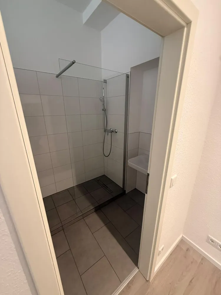 3 Zimmer Wohnung mit 70 m² in Wiesbaden – Bild 2
