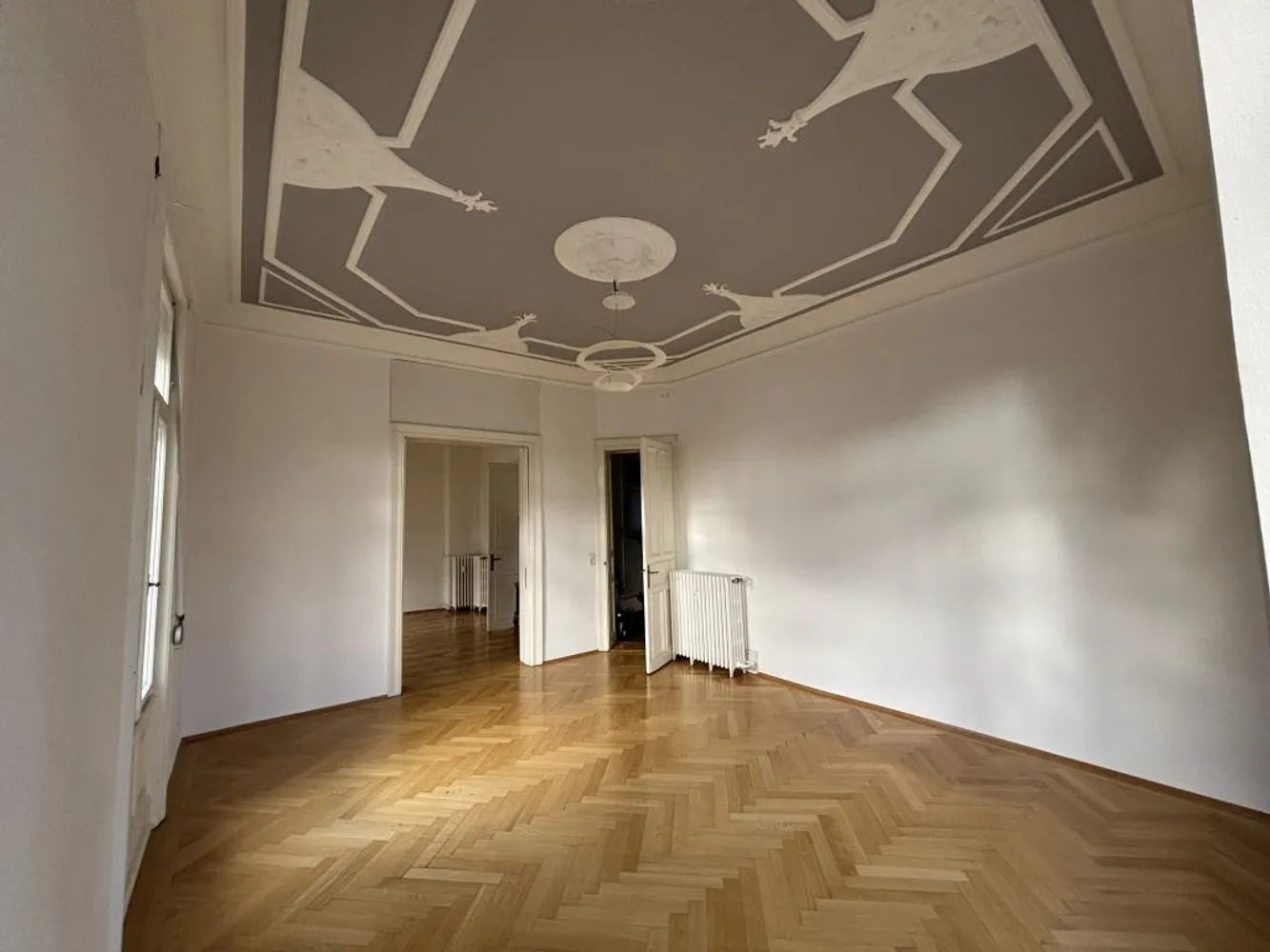 5 Zimmer Wohnung mit 158 m² in Wiesbaden – Bild 8