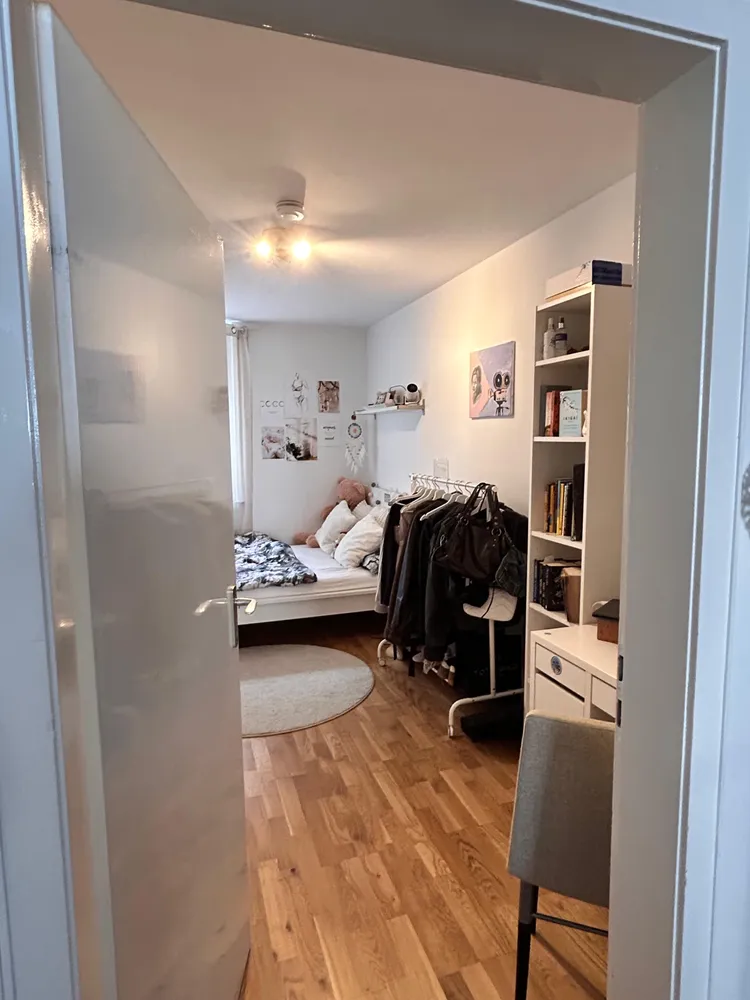 1 room apartment with 80 m² in Cologne – Photo 1