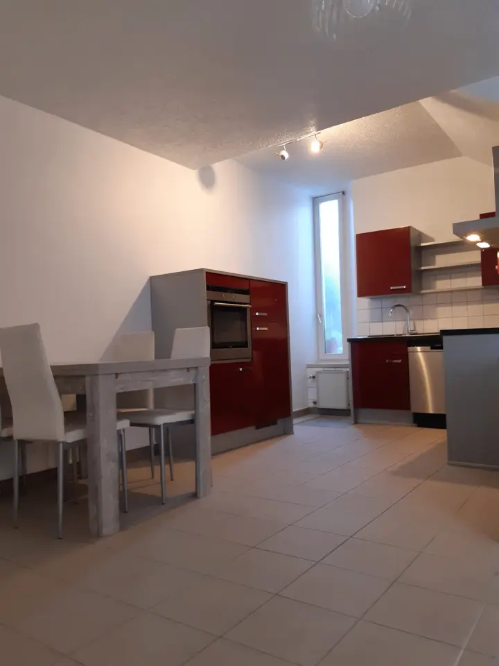 2 Zimmer Wohnung mit 75 m² in Karlsruhe – Bild 4