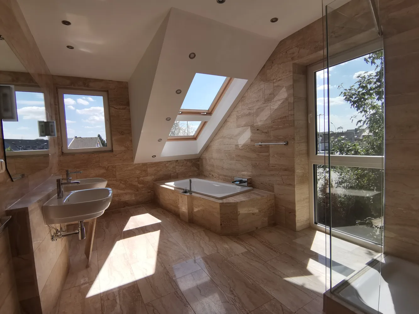 5 room apartment with 150 m² in Cologne – Photo 2