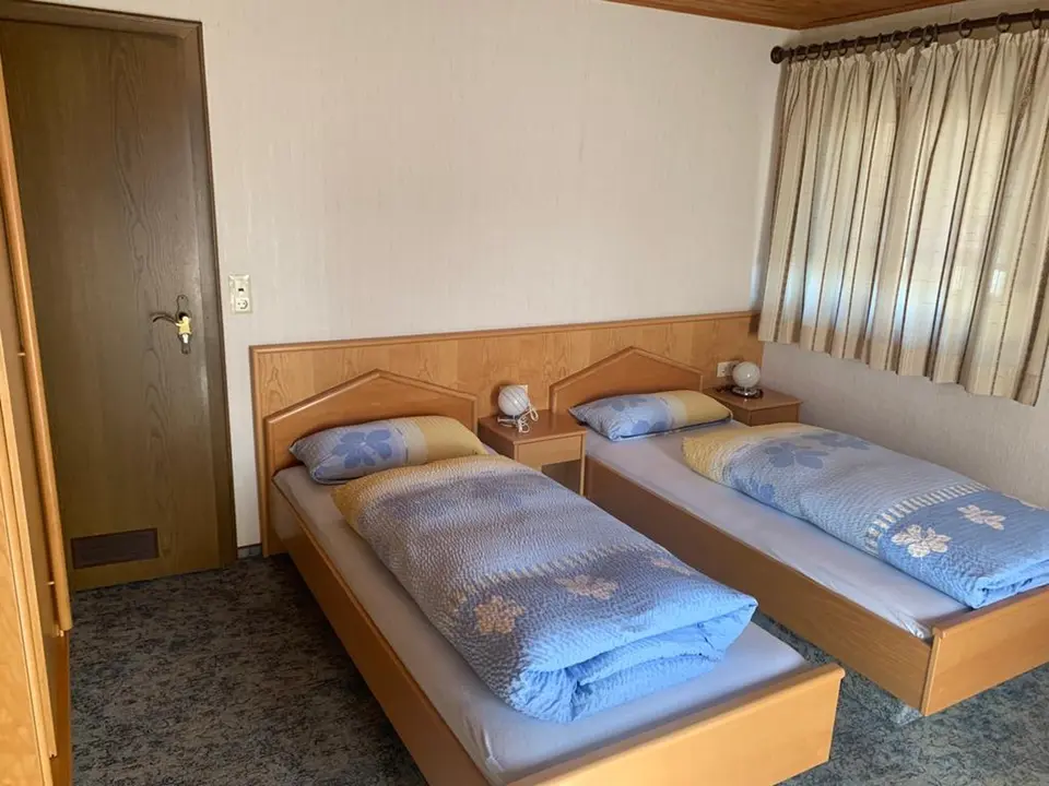 6 Zimmer Haus mit 141 m² in Schwabach – Bild 1