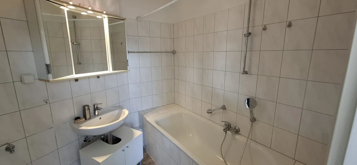 4 Zimmer Wohnung mit 100 m² in Duisburg – Bild 5
