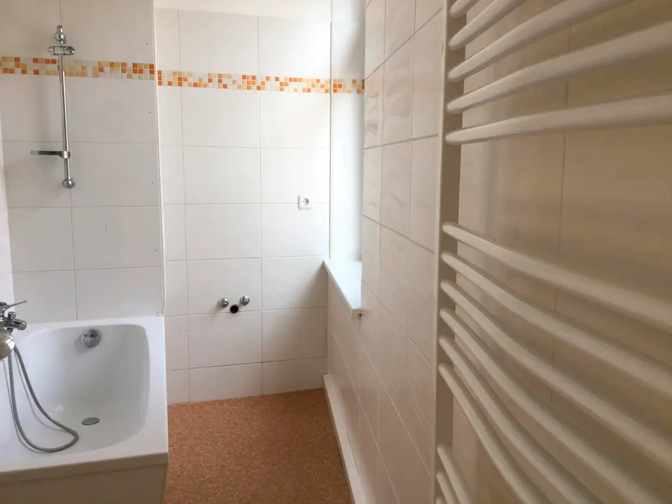 4 Zimmer Wohnung mit 100 m² in Radebeul – Bild 3