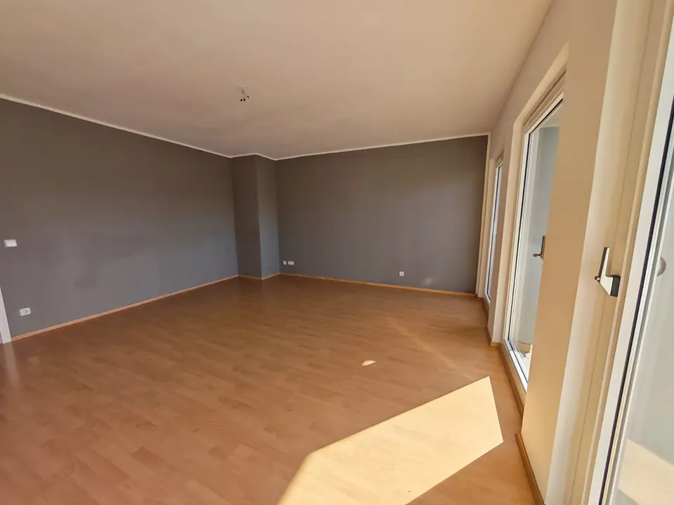 2 Zimmer Wohnung mit 70 m² in Duisburg – Bild 2
