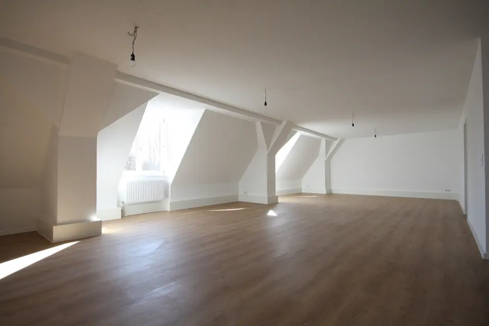 4 Zimmer Wohnung mit 145 m² in Falkensee – Bild 1