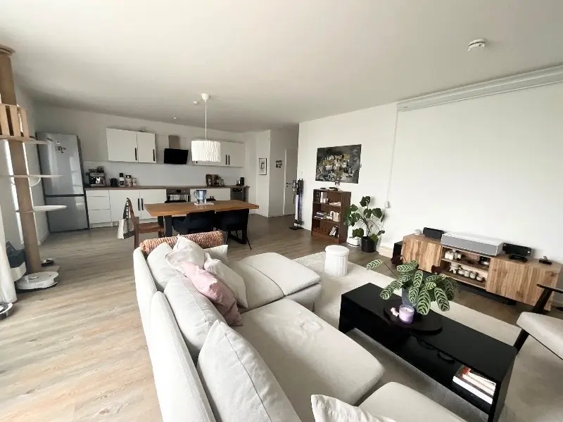 3 Zimmer Wohnung mit 95 m² in Düsseldorf – Bild 1