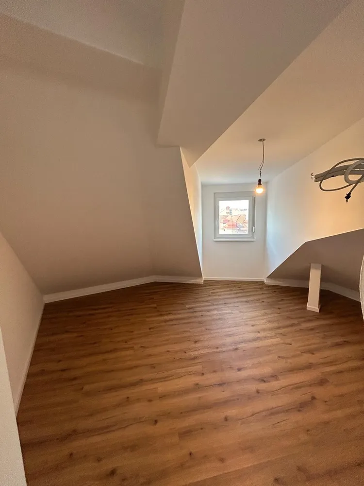 3 Zimmer Wohnung mit 75 m² in Nürnberg – Bild 2