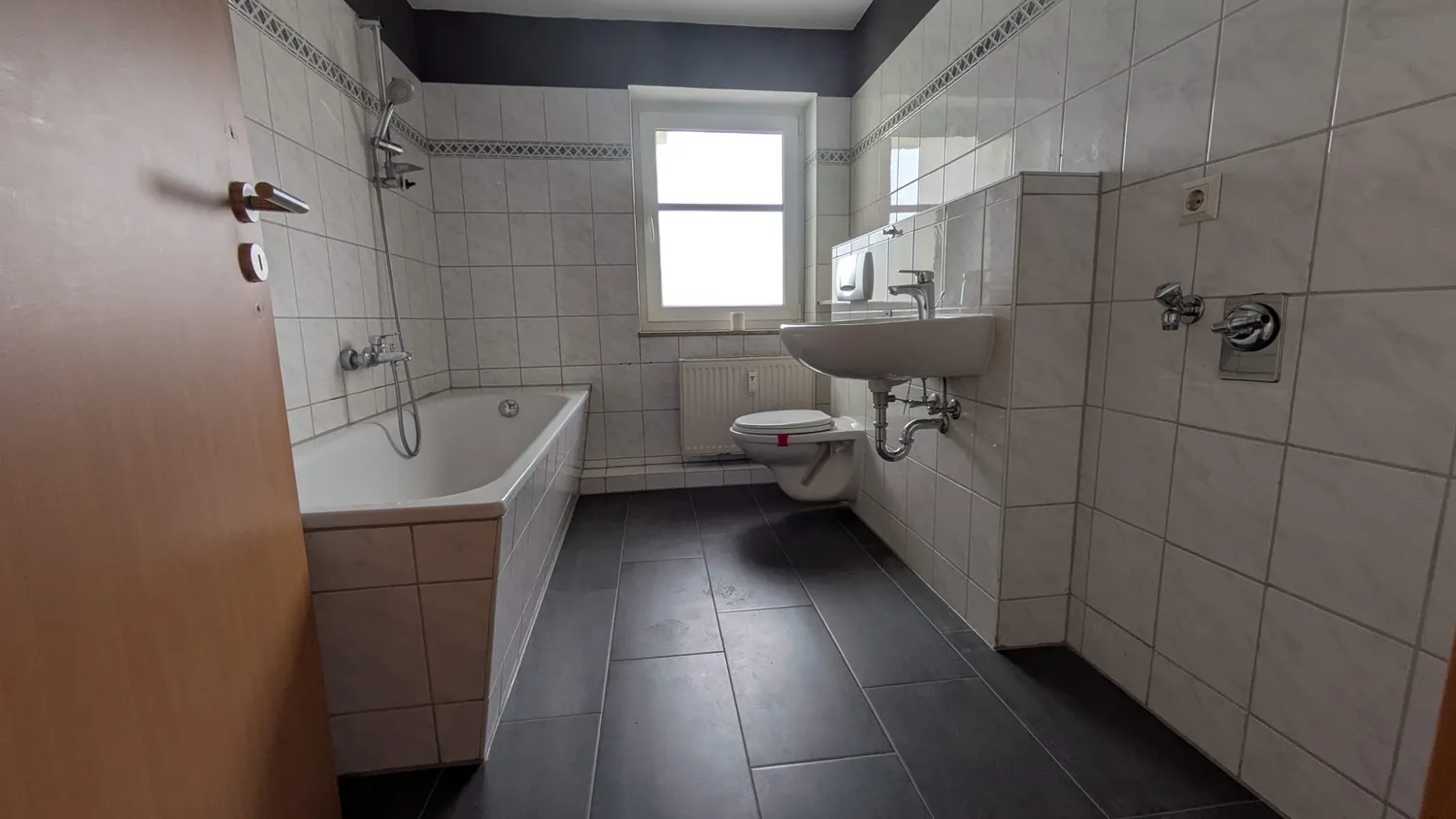3 Zimmer Wohnung mit 98 m² in Magdeburg – Bild 5