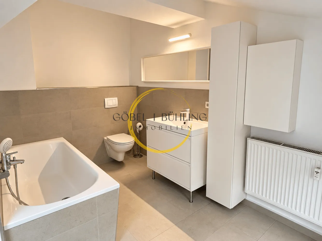 4 Zimmer Wohnung mit 122 m² in Gera – Bild 3