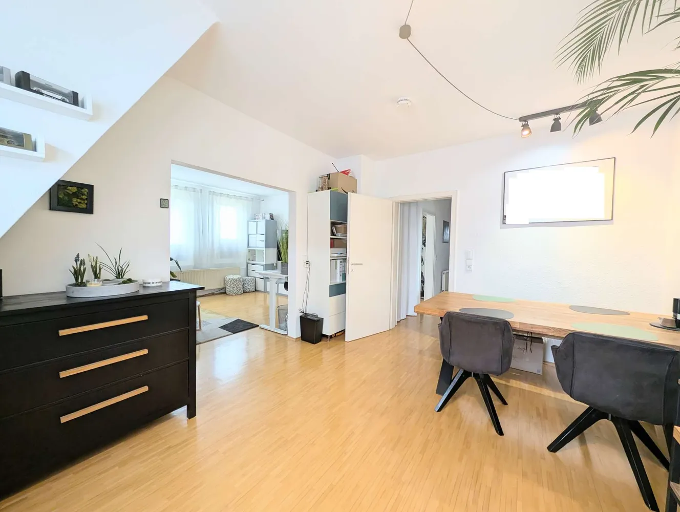 3 Zimmer Wohnung mit 75 m² in Stuttgart – Bild 4