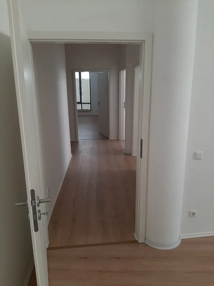 2 Zimmer Wohnung mit 64 m² in Suhl – Bild 4
