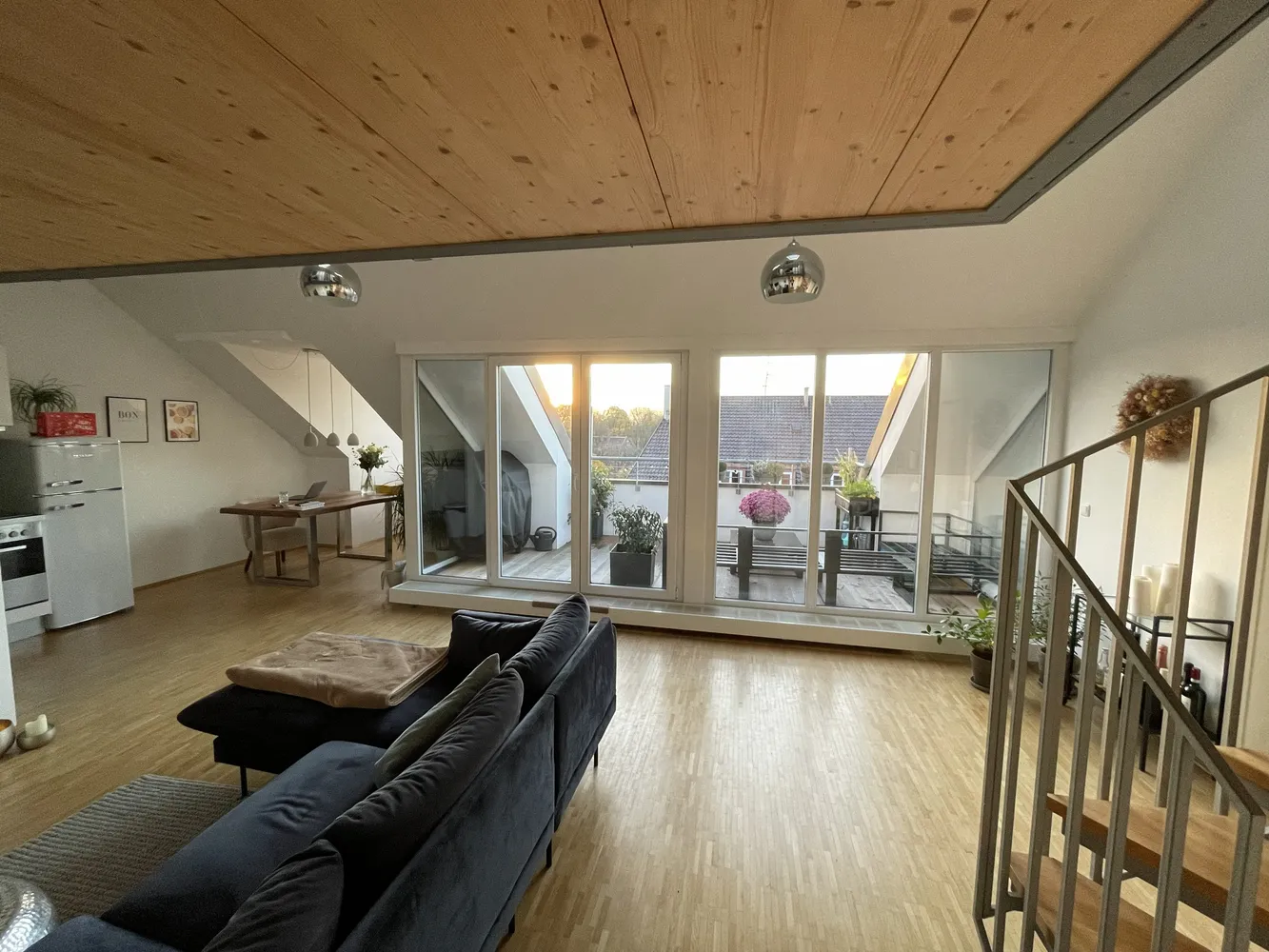 2 Zimmer Wohnung mit 79 m² in München – Bild 3