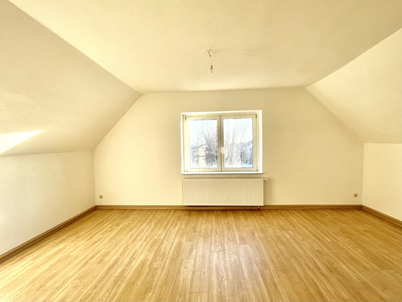 3 Zimmer Wohnung mit 57 m² in Bitterfeld-Wolfen – Bild 1