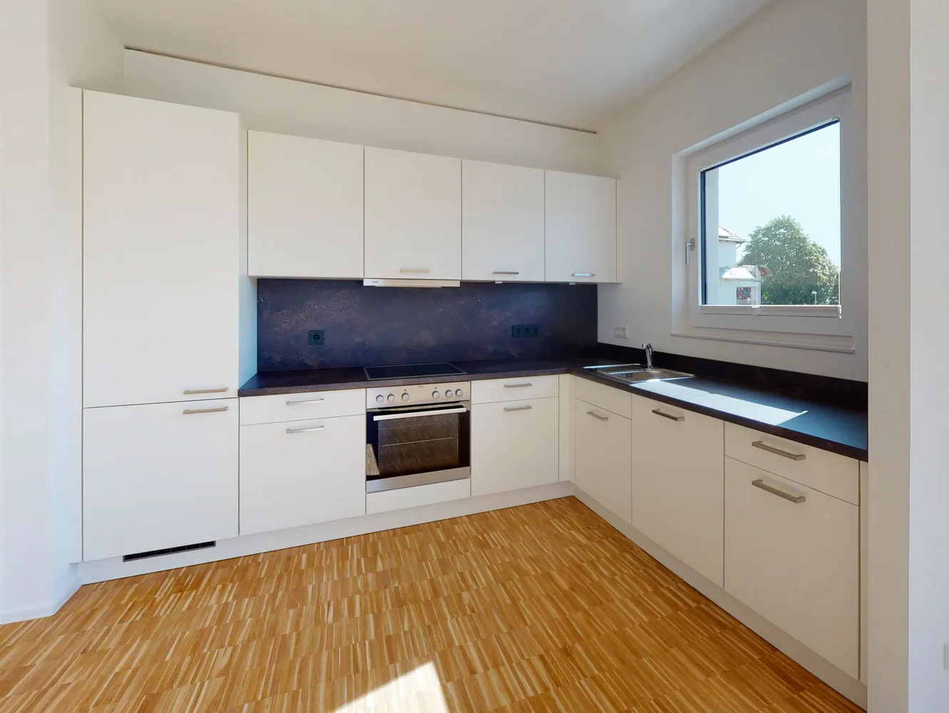4 Zimmer Wohnung mit 110 m² in Berlin – Bild 2