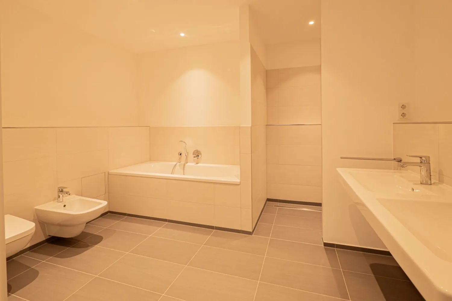 3 Zimmer Wohnung mit 125 m² in Dresden – Bild 12