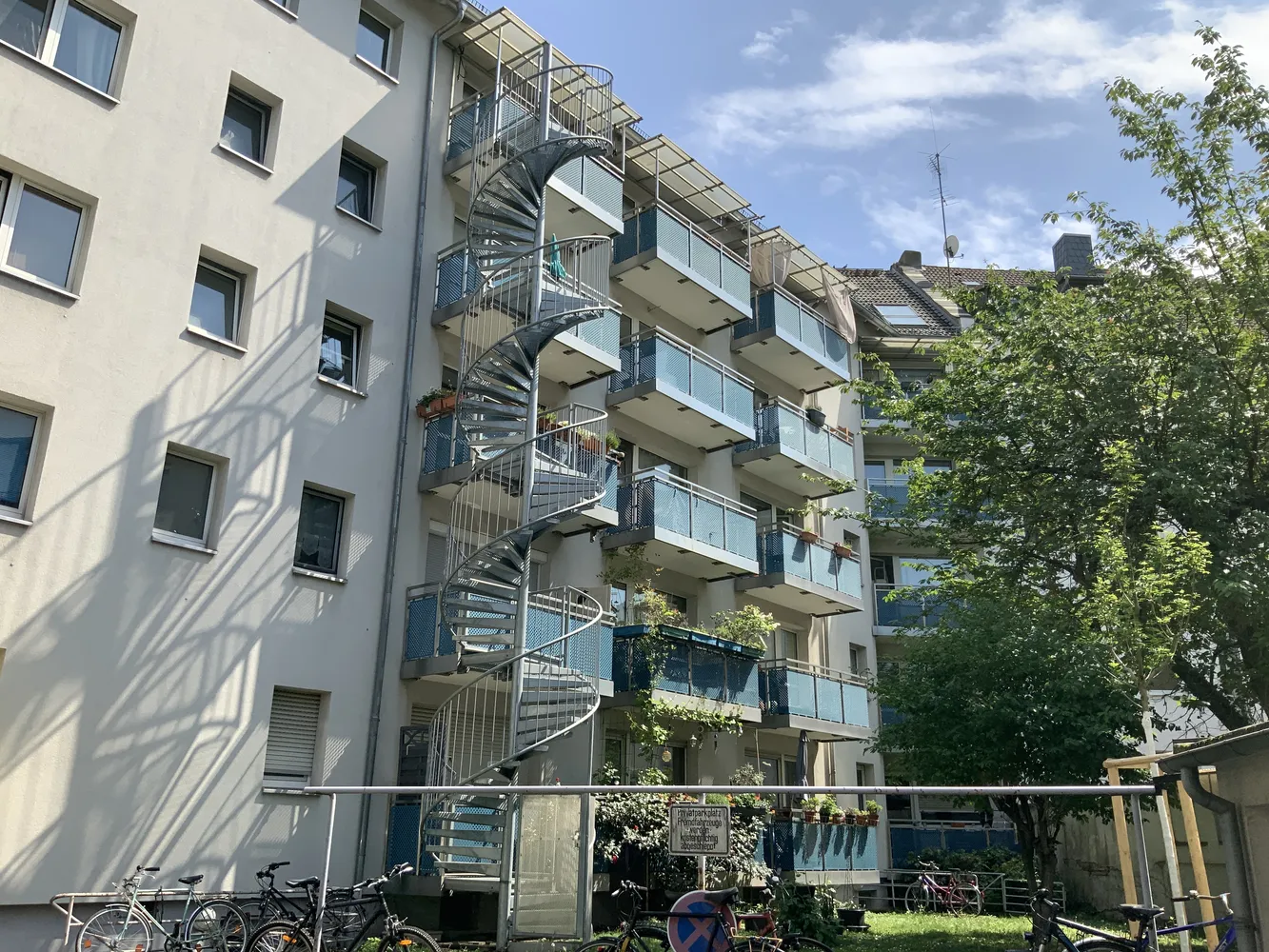 3 room apartment with 70 m² in Frankfurt am Main – Photo 1