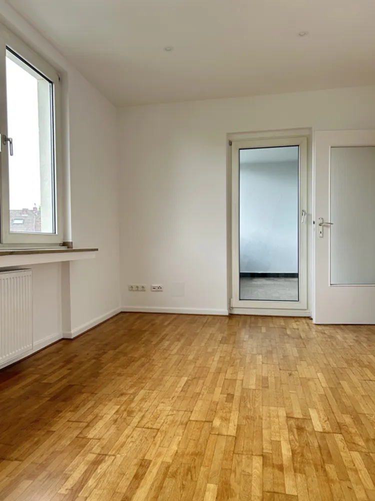 2 Zimmer Wohnung mit 80 m² in Düsseldorf – Bild 4