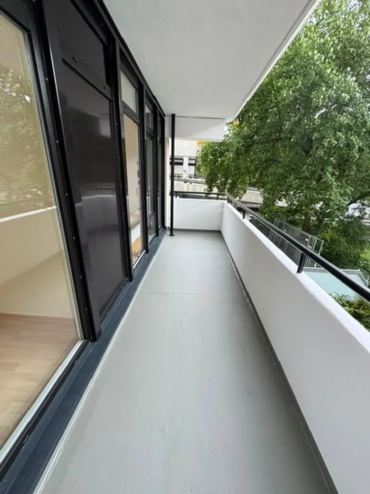 2 Zimmer Wohnung mit 81 m² in Hamburg – Bild 11