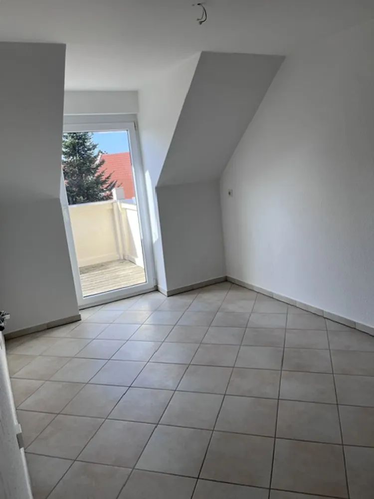 4 Zimmer Wohnung mit 106 m² in Altenburg – Bild 6