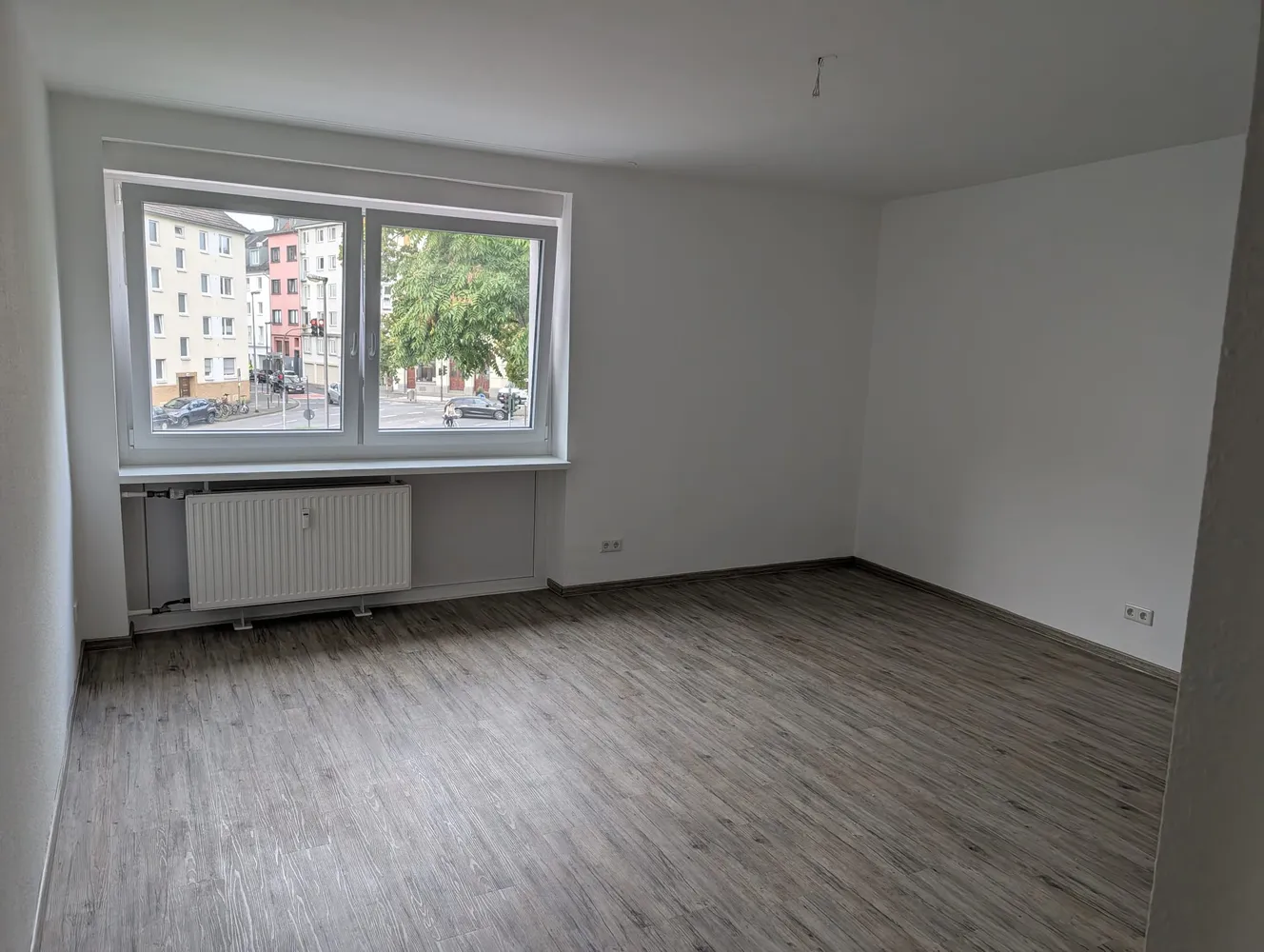 1 Zimmer Wohnung mit 30 m² in Köln – Bild 2