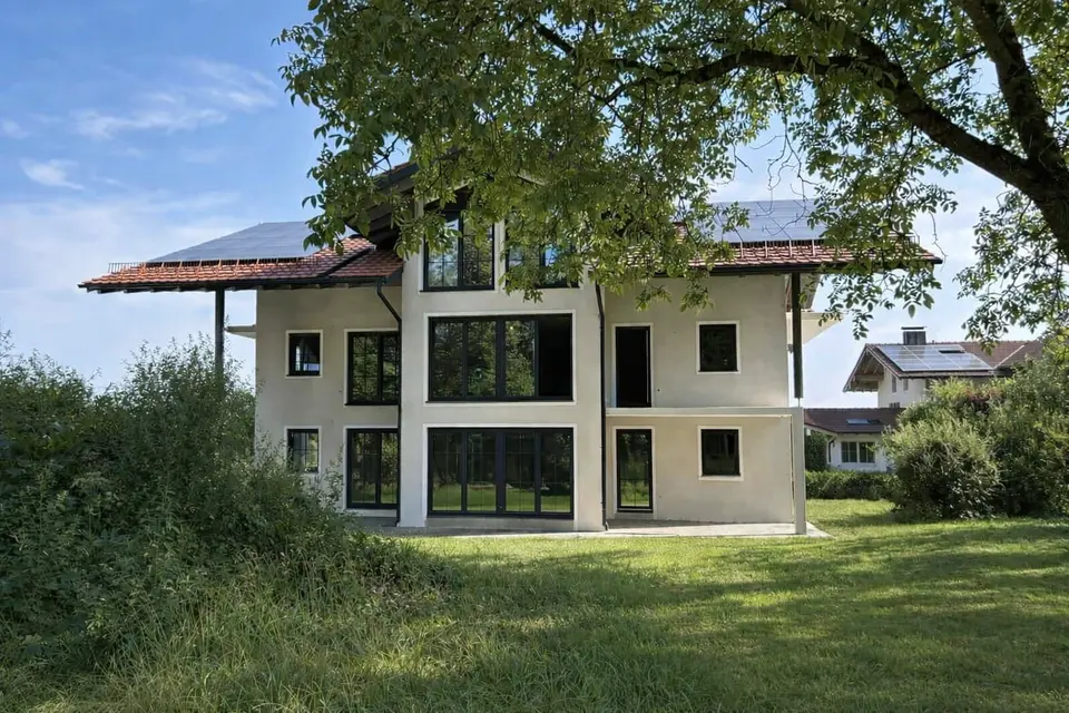 4 Zimmer Wohnung mit 123 m² in Traunstein – Bild 1