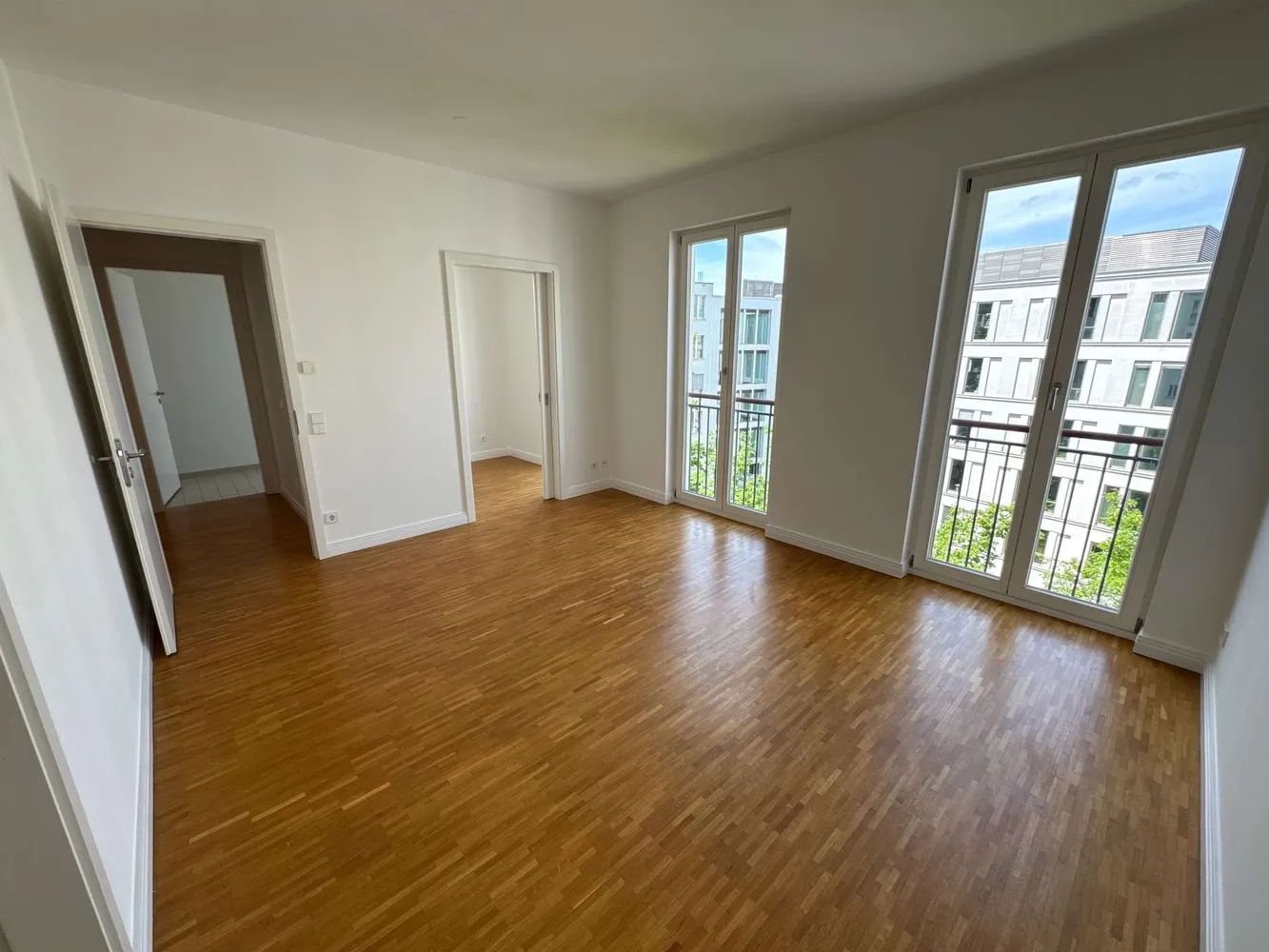 5 Zimmer Wohnung mit 218 m² in Berlin – Bild 12