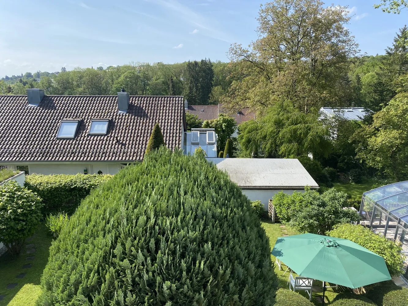 4 Zimmer Wohnung mit 100 m² in Stuttgart – Bild 2