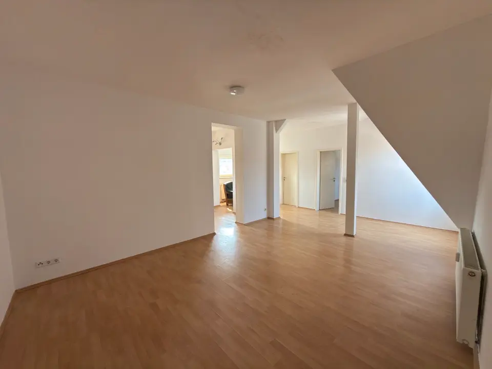 3 Zimmer Wohnung mit 70 m² in Weißenfels – Bild 5
