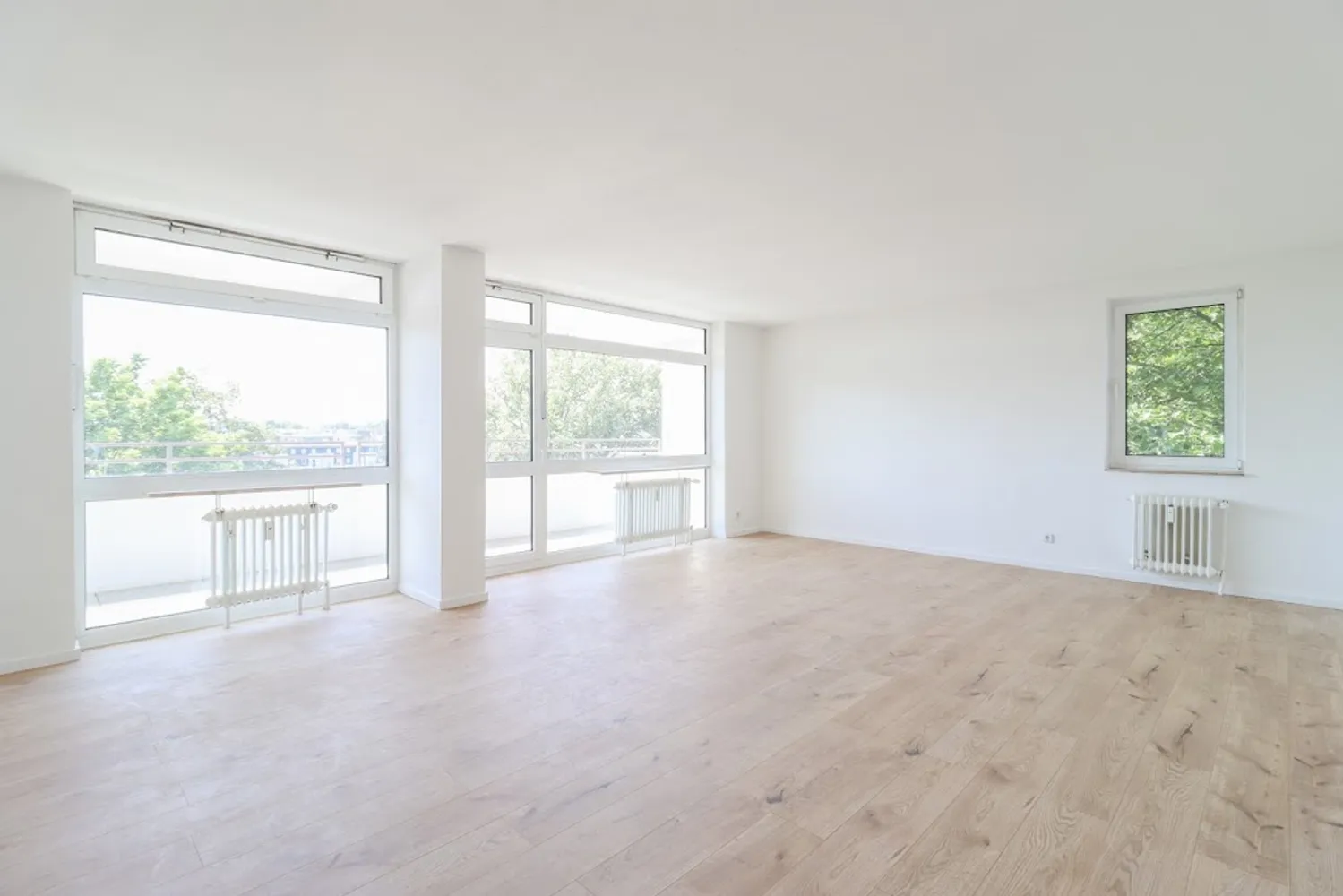 4 Zimmer Wohnung mit 132 m² in Frankfurt am Main – Bild 1