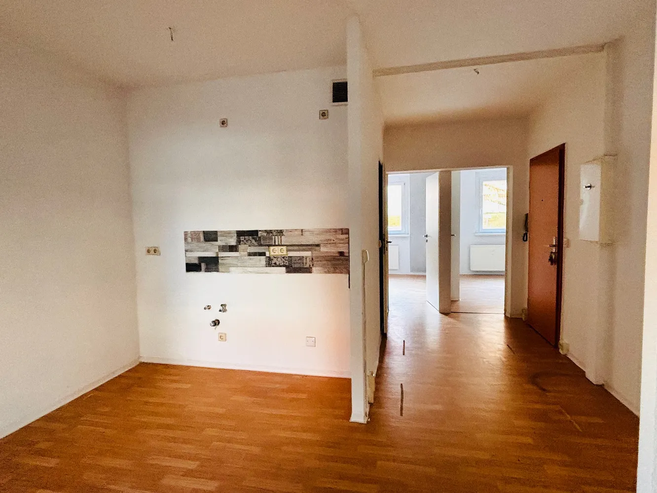 4 Zimmer Wohnung mit 75 m² in Suhl – Bild 8