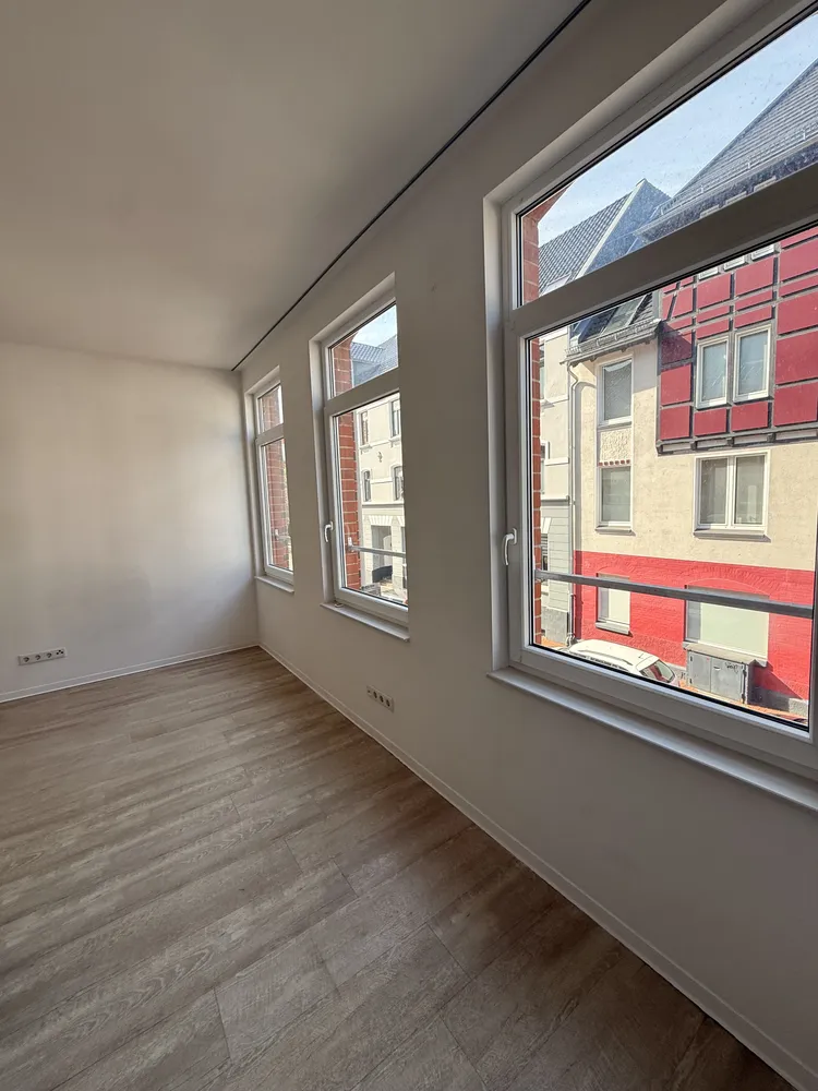 2 room apartment with 40 m² in Hanover – Photo 2