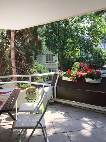 5 Zimmer Wohnung mit 150 m² in Frankfurt am Main – Bild 2
