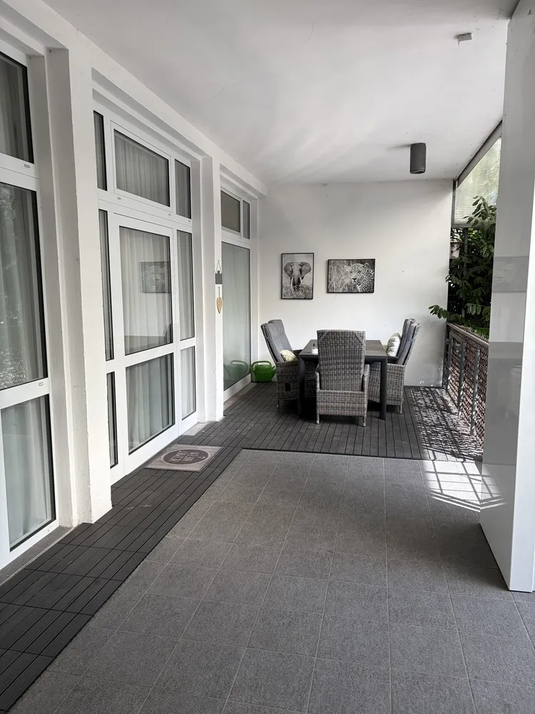 2 Zimmer Wohnung mit 130 m² in Essen – Bild 1
