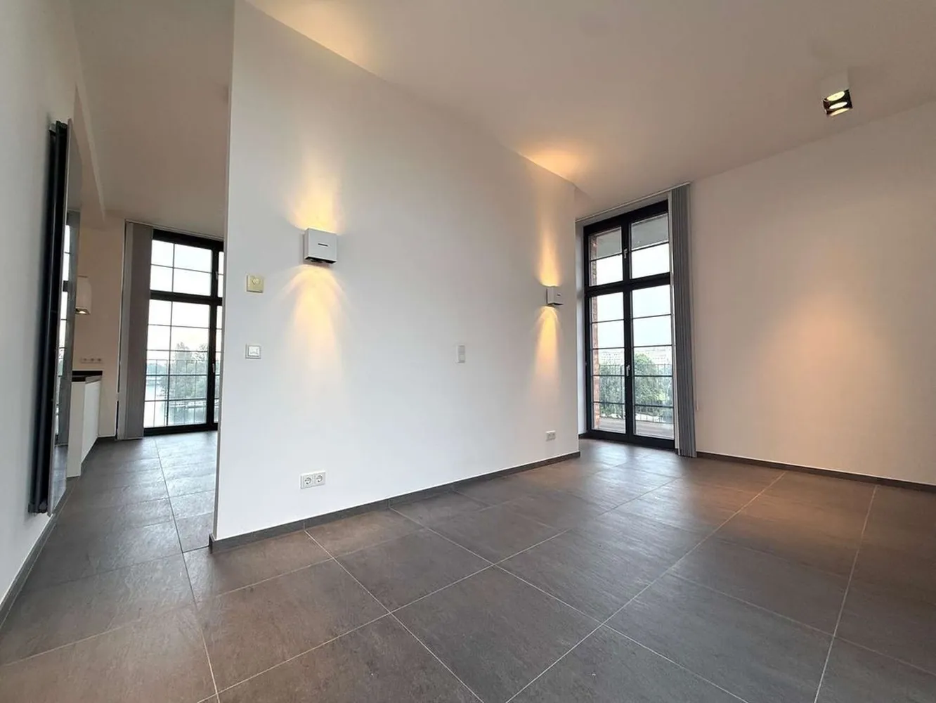 2 Zimmer Wohnung mit 70 m² in Berlin – Bild 2
