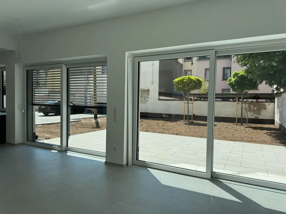 3 Zimmer Wohnung mit 121 m² in Frankfurt am Main – Bild 2