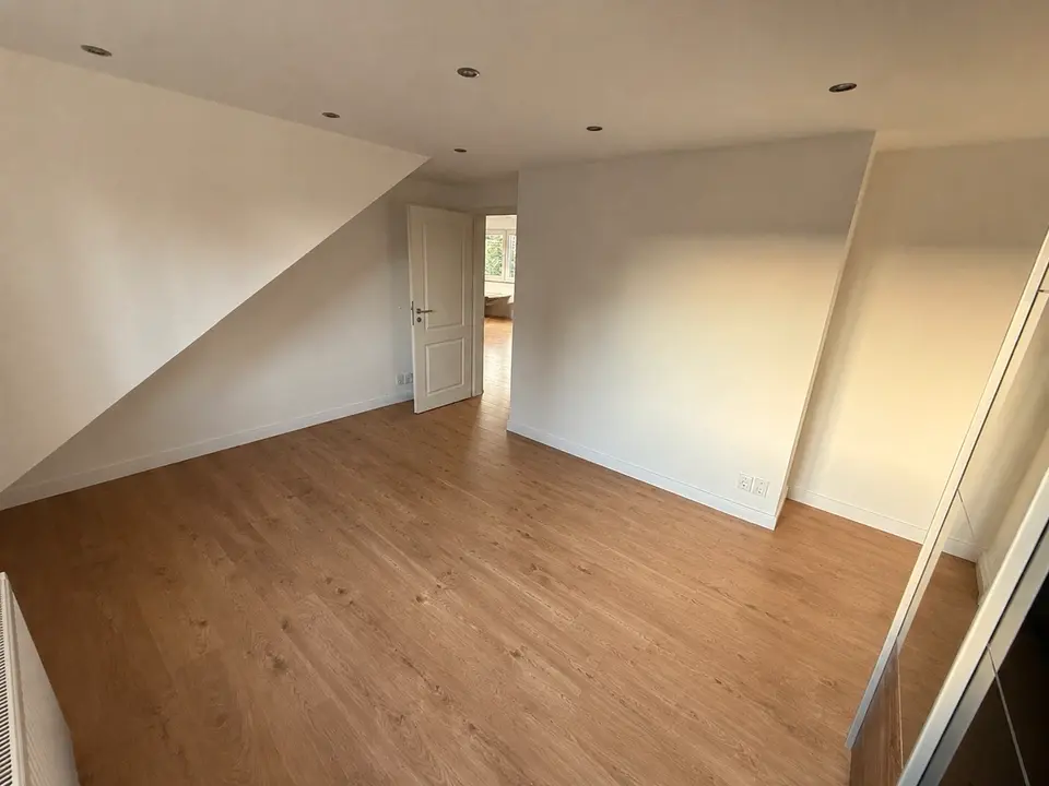 2 Zimmer Wohnung mit 65 m² in Langenfeld – Bild 2