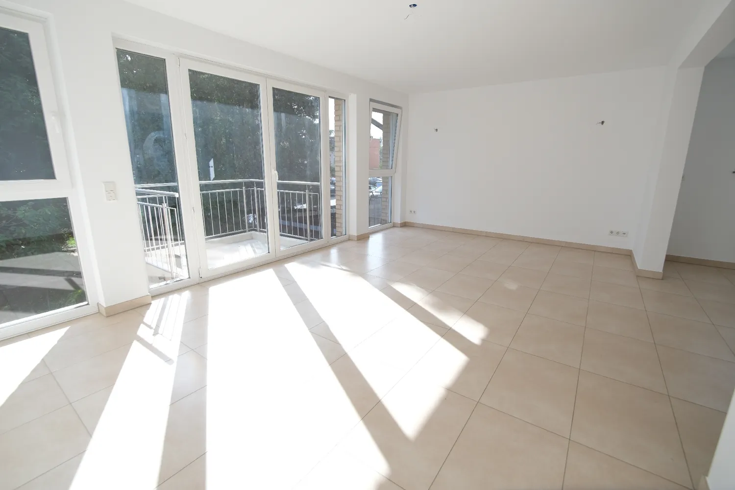 6 room house with 168 m² in Troisdorf – Photo 1