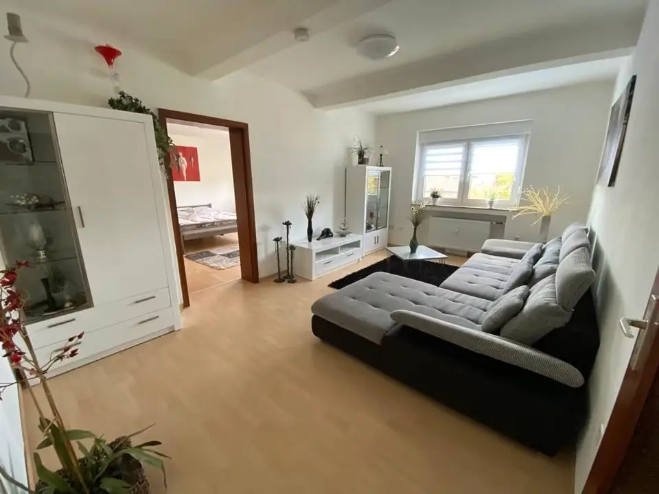 2 Zimmer Wohnung mit 81 m² in Oberhausen – Bild 1