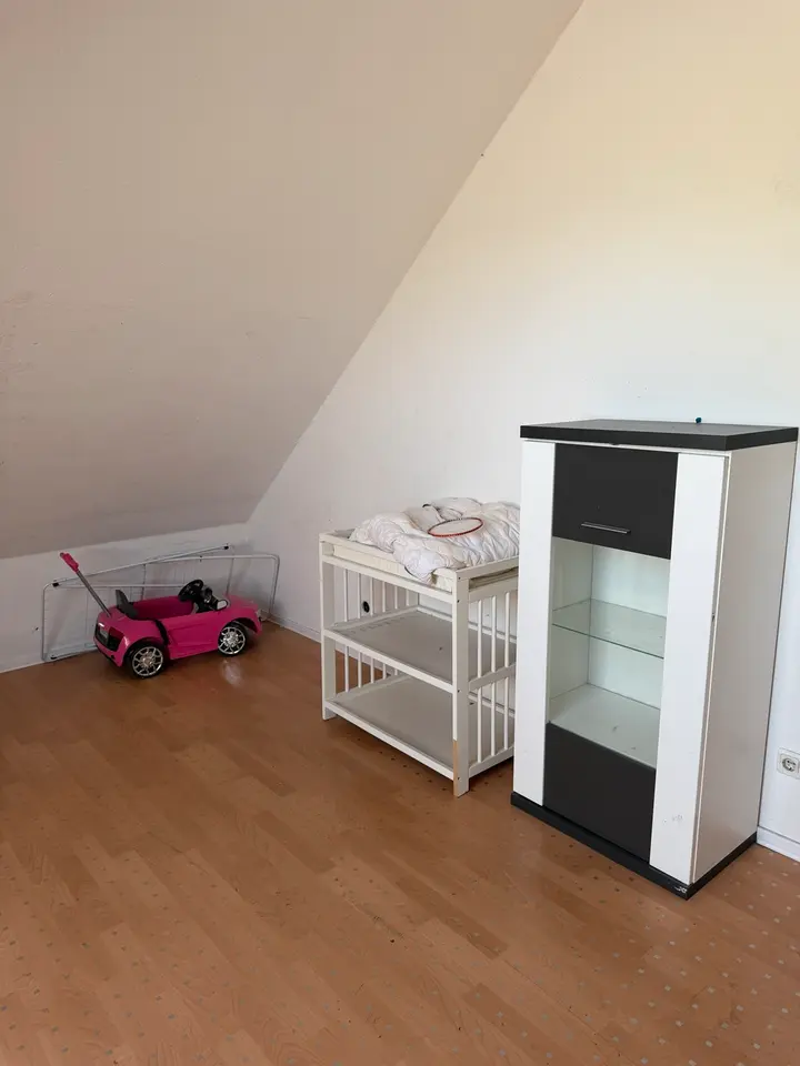 4 Zimmer Wohnung mit 110 m² in Duisburg – Bild 7