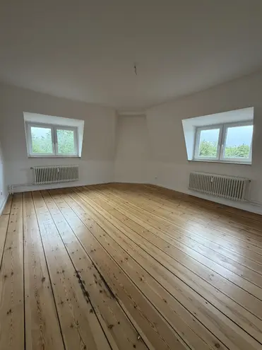 6 Zimmer Wohnung mit 180 m² in Hamburg – Bild 3