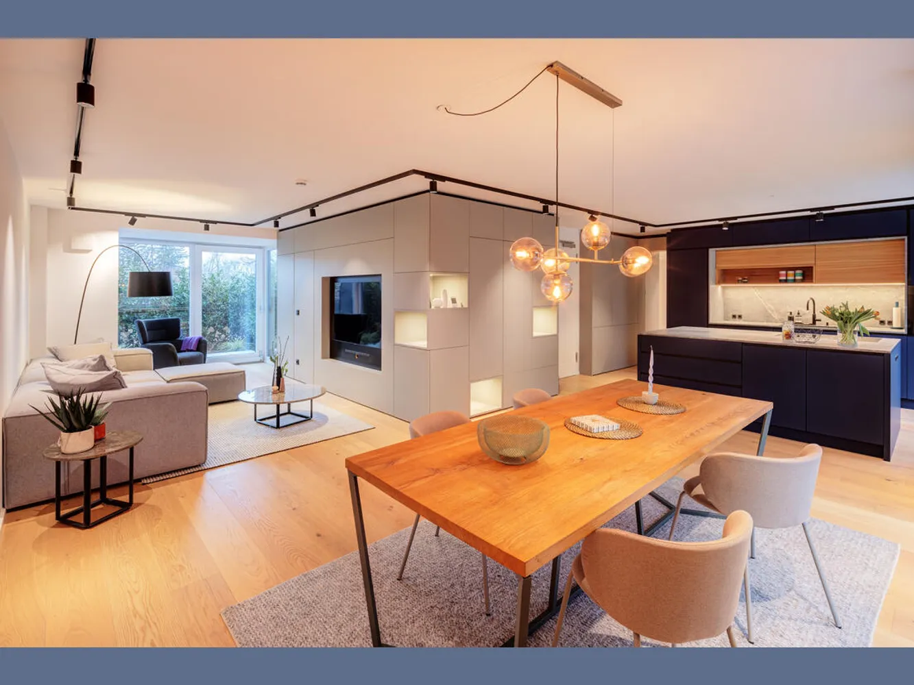 3 Zimmer Wohnung mit 123 m² in München – Bild 1