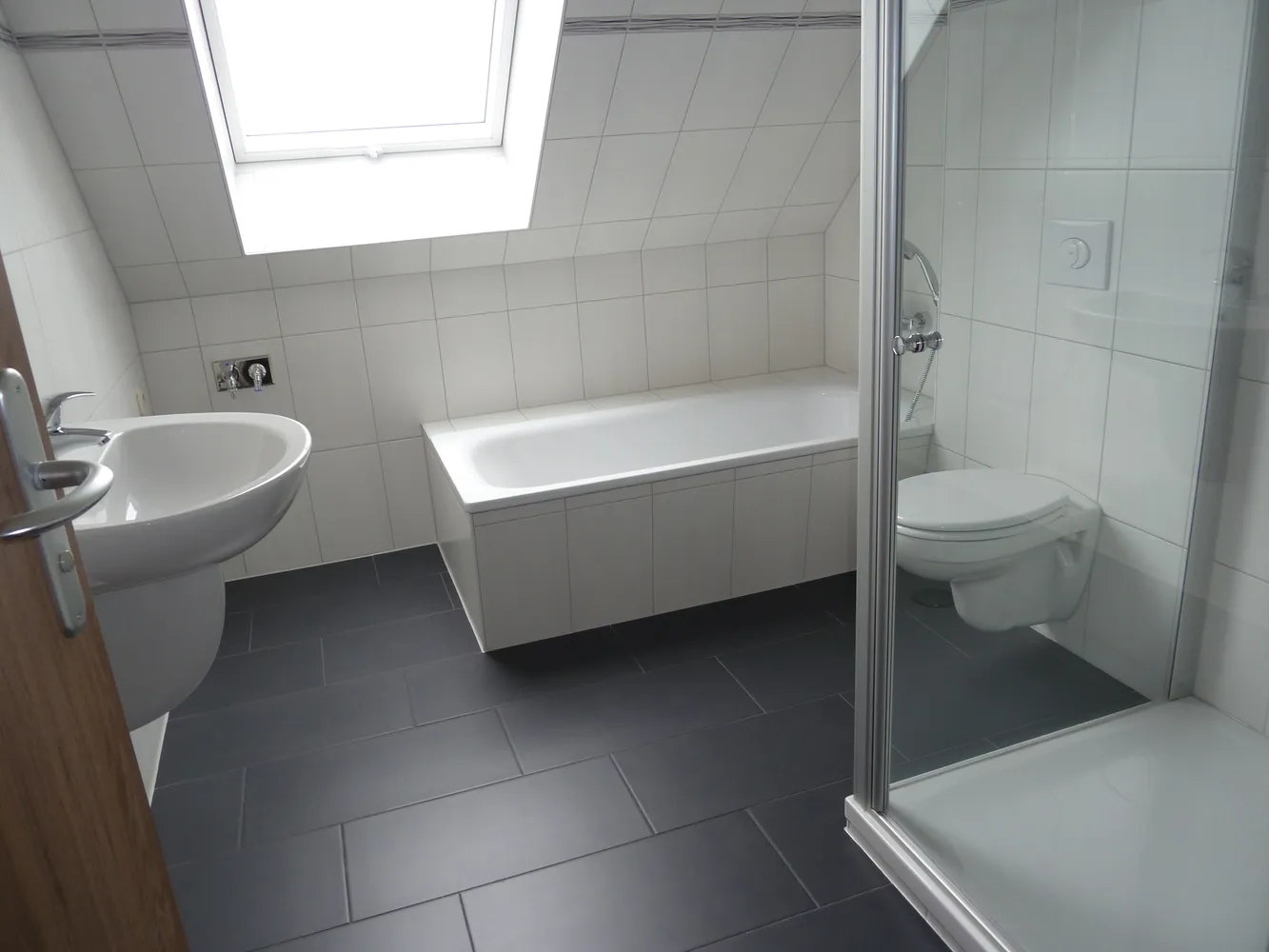 4 Zimmer Wohnung mit 125 m² in Altenburg – Bild 1