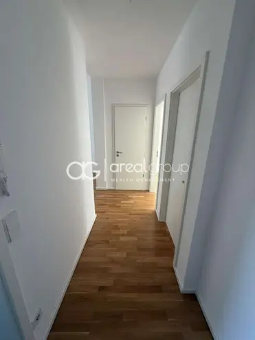 3 Zimmer Wohnung mit 100 m² in Berlin – Bild 1