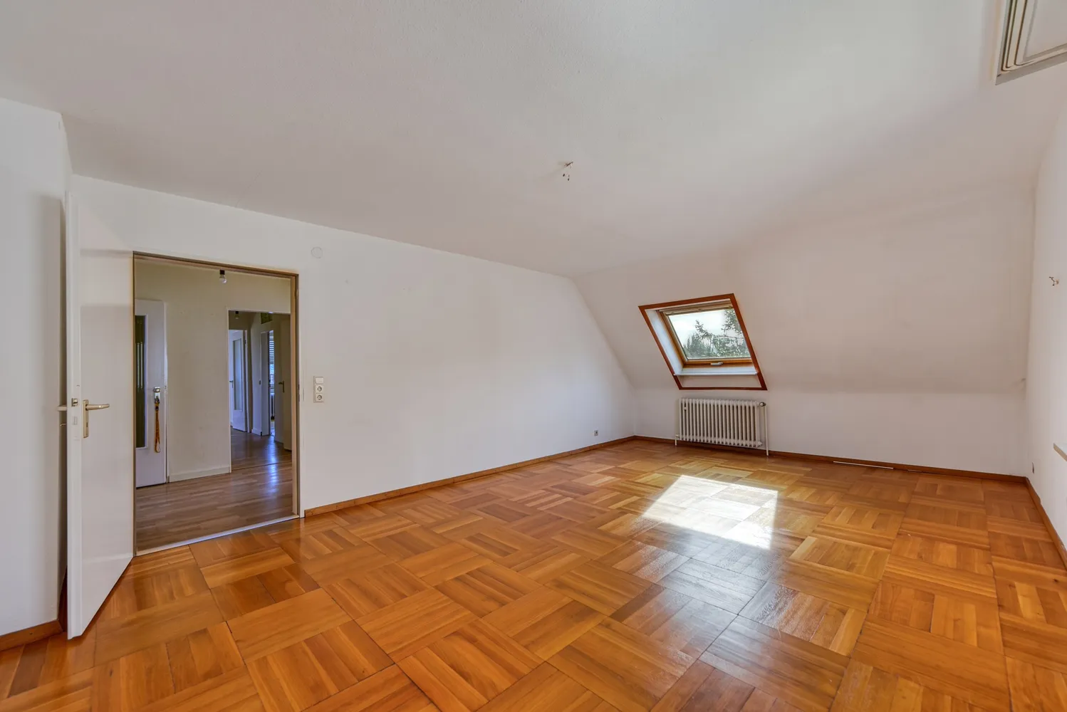 4 Zimmer Wohnung mit 99 m² in Stuttgart – Bild 11