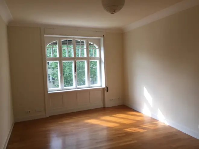 4 Zimmer Wohnung mit 130 m² in Stuttgart – Bild 2